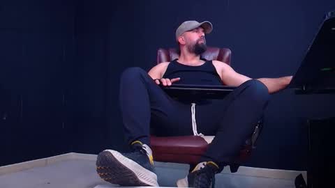 JackEthan online show from October 7, 2025, 5:15 am