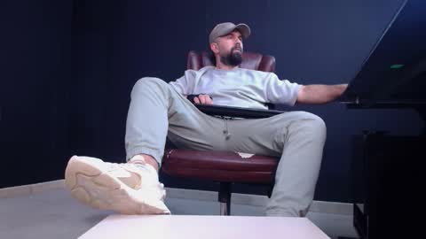 JackEthan online show from October 19, 2025, 4:46 am