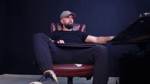 JackEthan online show from October 27, 2025, 5:33 am