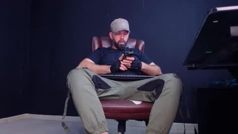 JackEthan online show from October 28, 2025, 5:55 am