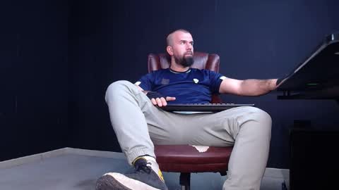 JackEthan online show from November 10, 2025, 6:01 am