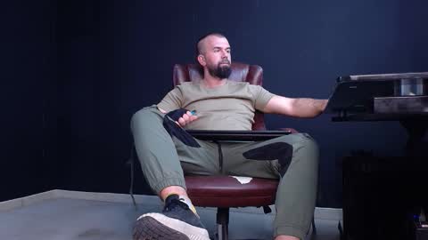 JackEthan online show from November 11, 2025, 6:02 am