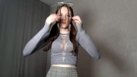 Lisa online show from December 20, 2025, 10:17 pm