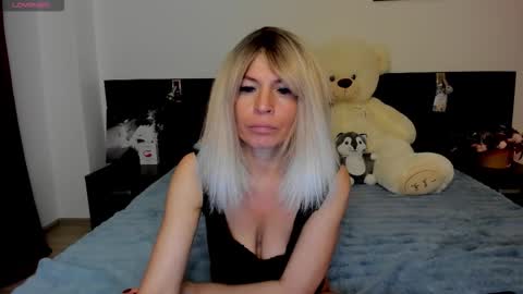 Snapshot of jacksallyevans chatting on November 20, 2025, 9:31 am sallyevans online show from November 20, 2025, 9:31 am