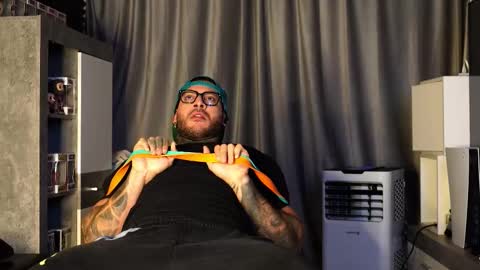 JC online show from October 19, 2025, 2:40 pm