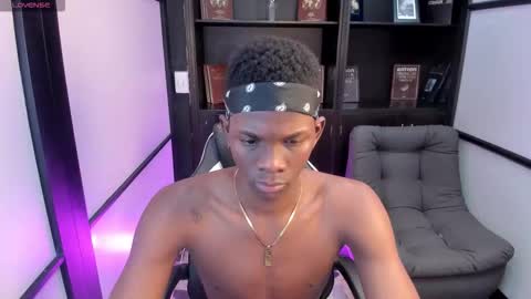 Snapshot of jacksonmuller_ chatting on October 29, 2025, 2:08 pm Jackson online show from October 29, 2025, 2:08 pm