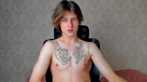 Snapshot of jacksonvox chatting on December 15, 2024, 9:31 pm Nikolay online show from December 15, 2024, 9:31 pm