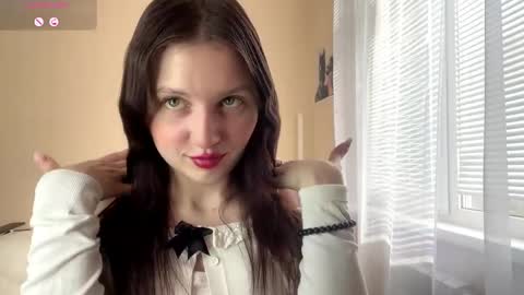 Lillian online show from April 5, 2026, 6:21 am