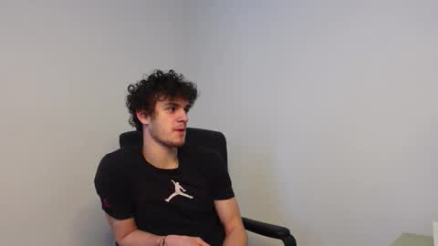 Snapshot of jacob_devon chatting on February 25, 2026, 7:40 am JACOB DEVON online show from February 25, 2026, 7:40 am