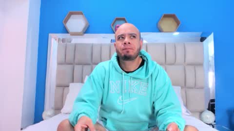 jacob_garcia_ online show from November 16, 2025, 12:00 pm