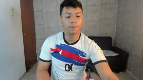 Snapshot of jacob_tin chatting on December 2, 2025, 2:06 am Jacob online show from December 2, 2025, 2:06 am