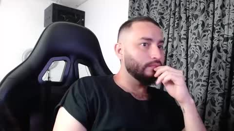 jacobkingd online show from February 8, 2025, 11:13 pm