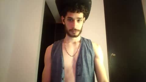 JACOB  ROBIN online show from October 28, 2025, 4:42 pm