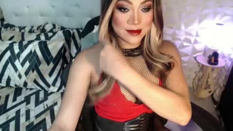 Snapshot of jacque_cole chatting on February 1, 2025, 1:23 am Jacque online show from February 1, 2025, 1:23 am