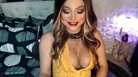 Snapshot of jacque_cole chatting on March 5, 2025, 12:05 am Jacque online show from March 5, 2025, 12:05 am