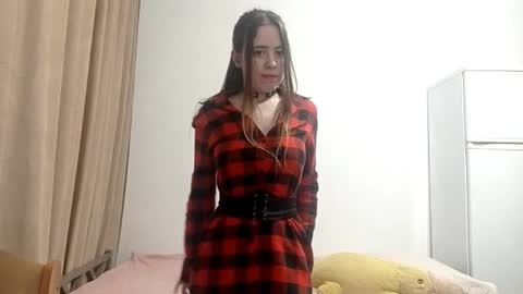 jacquelynsundin online show from October 9, 2025, 8:18 pm