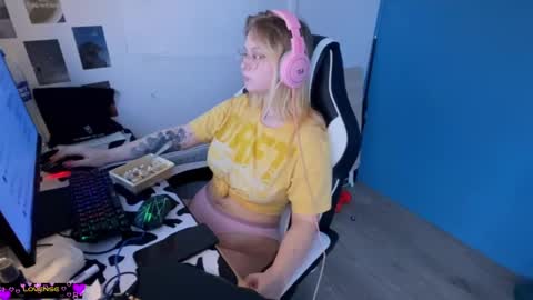 jacywinslat online show from February 24, 2025, 12:05 pm