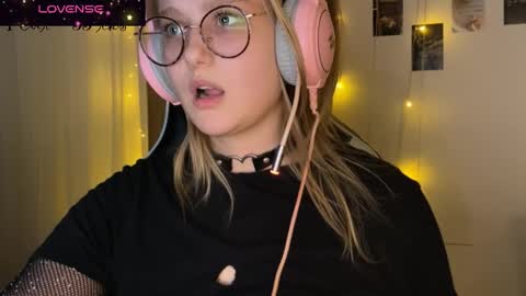 jacywinslat online show from September 24, 2025, 6:00 pm