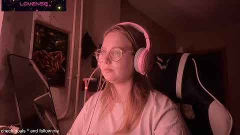 jacywinslat online show from November 14, 2025, 5:33 pm