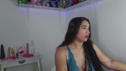 JADDE LUXY online show from February 3, 2025, 4:04 am