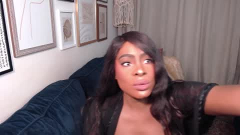 Jade online show from December 8, 2024, 8:20 am