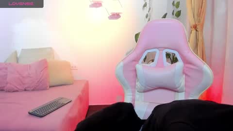 jade77__ online show from September 13, 2025, 1:11 pm