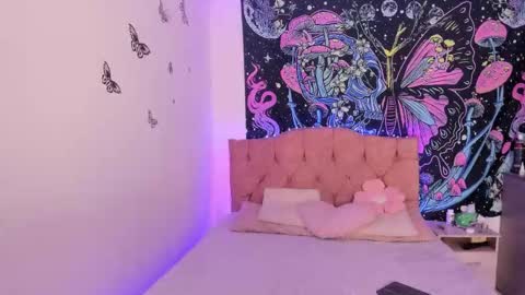   online show from November 27, 2025, 12:02 am