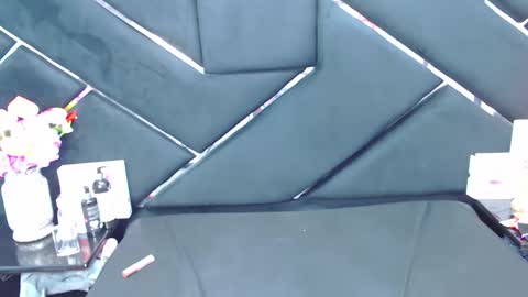 Jade online show from January 19, 2025, 6:53 am