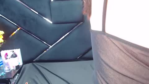 Jade online show from January 26, 2025, 3:17 am