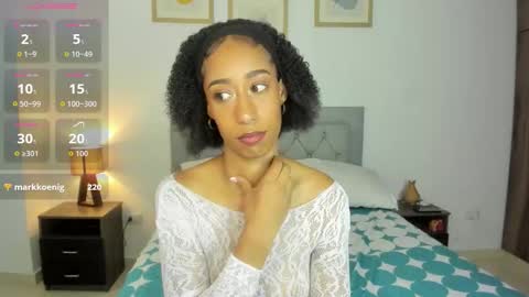 Jade smile online show from December 17, 2025, 2:45 pm