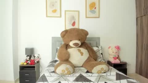 Snapshot of jade_obi chatting on July 6, 2026, 3:03 pm Jade smile online show from July 6, 2026, 3:03 pm