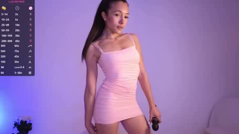 Jade Paris online show from October 16, 2025, 11:44 am