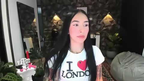 Snapshot of jade_porn chatting on January 31, 2025, 12:18 pm Jade independent model online show from January 31, 2025, 12:18 pm