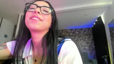 Snapshot of jade_porn chatting on March 4, 2025, 2:42 pm Jade independent model online show from March 4, 2025, 2:42 pm