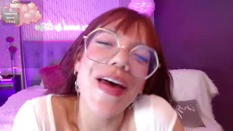 JADE online show from November 18, 2025, 9:30 pm