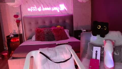 JADE online show from February 24, 2026, 9:02 pm