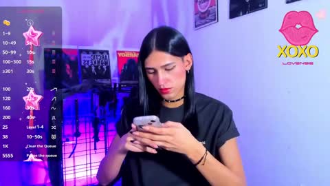 Snapshot of jadebenett chatting on February 19, 2025, 6:11 am Jade Benett online show from February 19, 2025, 6:11 am