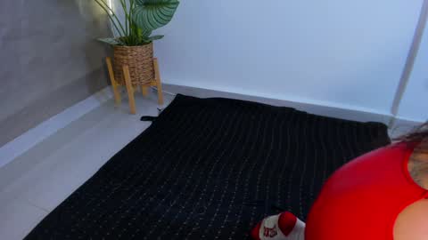 jadee__ online show from January 6, 2025, 11:31 pm