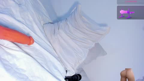 jadee__ online show from January 13, 2025, 8:58 am