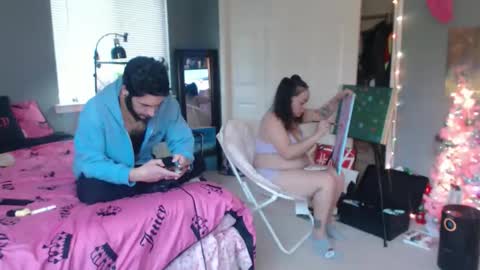 Jade online show from December 13, 2025, 8:25 pm