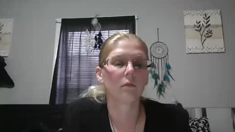 JadeLuv online show from January 7, 2026, 10:12 pm