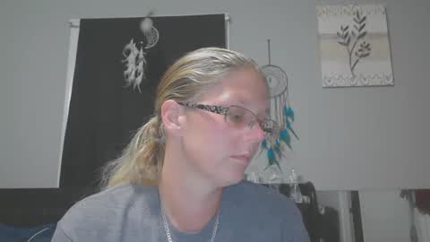 JadeLuv online show from May 28, 2026, 1:36 am