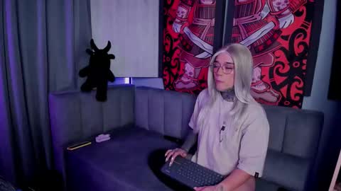 Snapshot of jadeykhada chatting on October 17, 2025, 12:14 am Jade Khada online show from October 17, 2025, 12:14 am