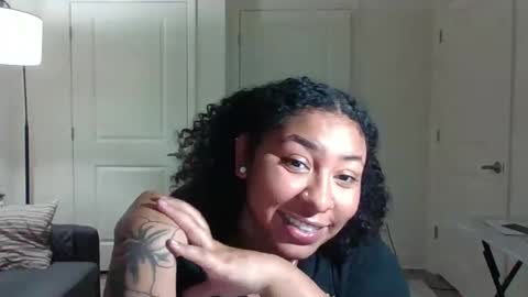 Snapshot of jadeyxxo chatting on October 7, 2025, 11:57 pm jadeyxxo online show from October 7, 2025, 11:57 pm