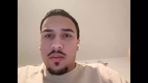 jadriel23 online show from October 8, 2025, 5:38 am