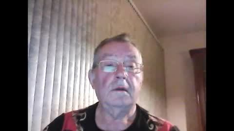 Snapshot of jahanc01 chatting on October 17, 2025, 12:25 am Malko online show from October 17, 2025, 12:25 am