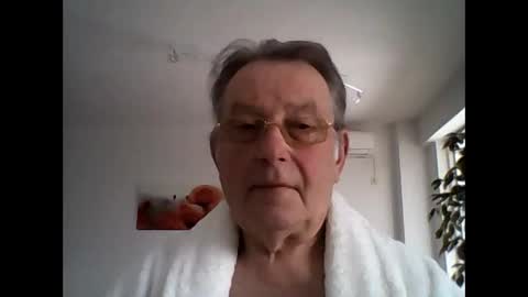 Snapshot of jahanc01 chatting on March 1, 2026, 8:27 am Malko online show from March 1, 2026, 8:27 am