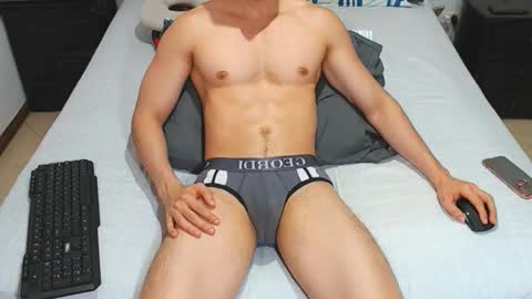 jahshot4 online show from November 11, 2025, 7:58 pm