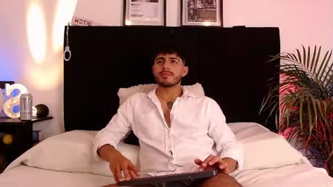 Jaiden online show from November 25, 2025, 6:35 am