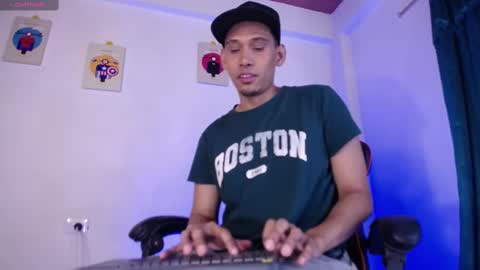 JAISON HALLS online show from November 11, 2025, 6:13 am